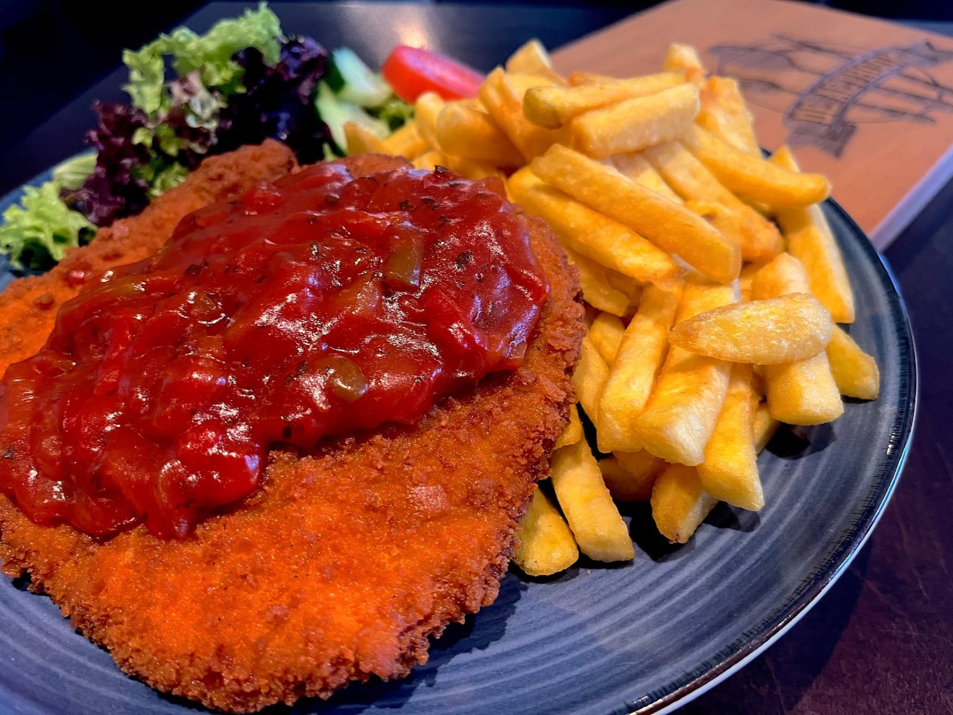Schnitzel met friet van De Aethook